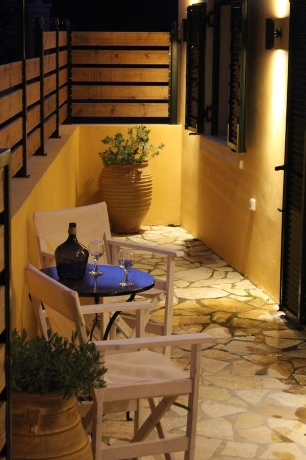 Eirini'S House Liapades Apartment Ngoại thất bức ảnh